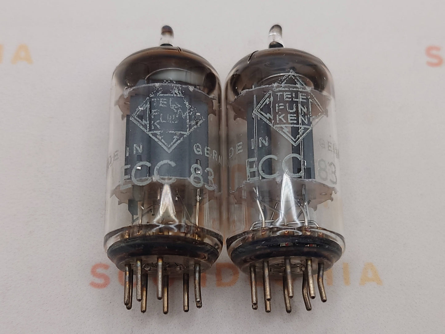 Telefunken ECC83 12AX7 Plaques lisses Berlin