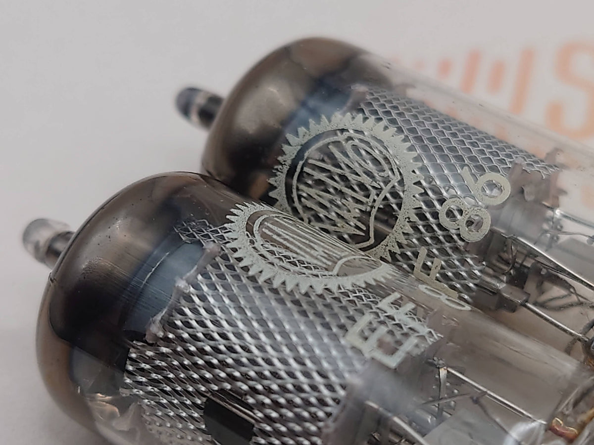 Valvo EF86 6267 vacuum tube with Mesh Plate and O-Getter, image 97