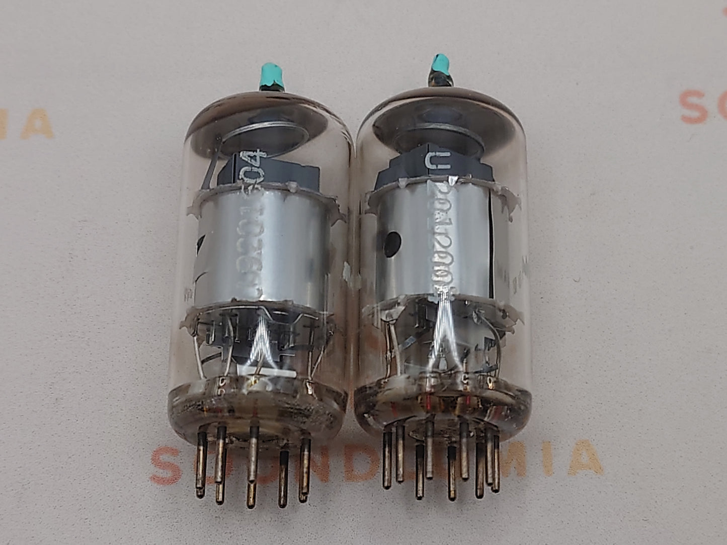 Telefunken EF86 6267 Silver Plates O-getter ◇ Bottom