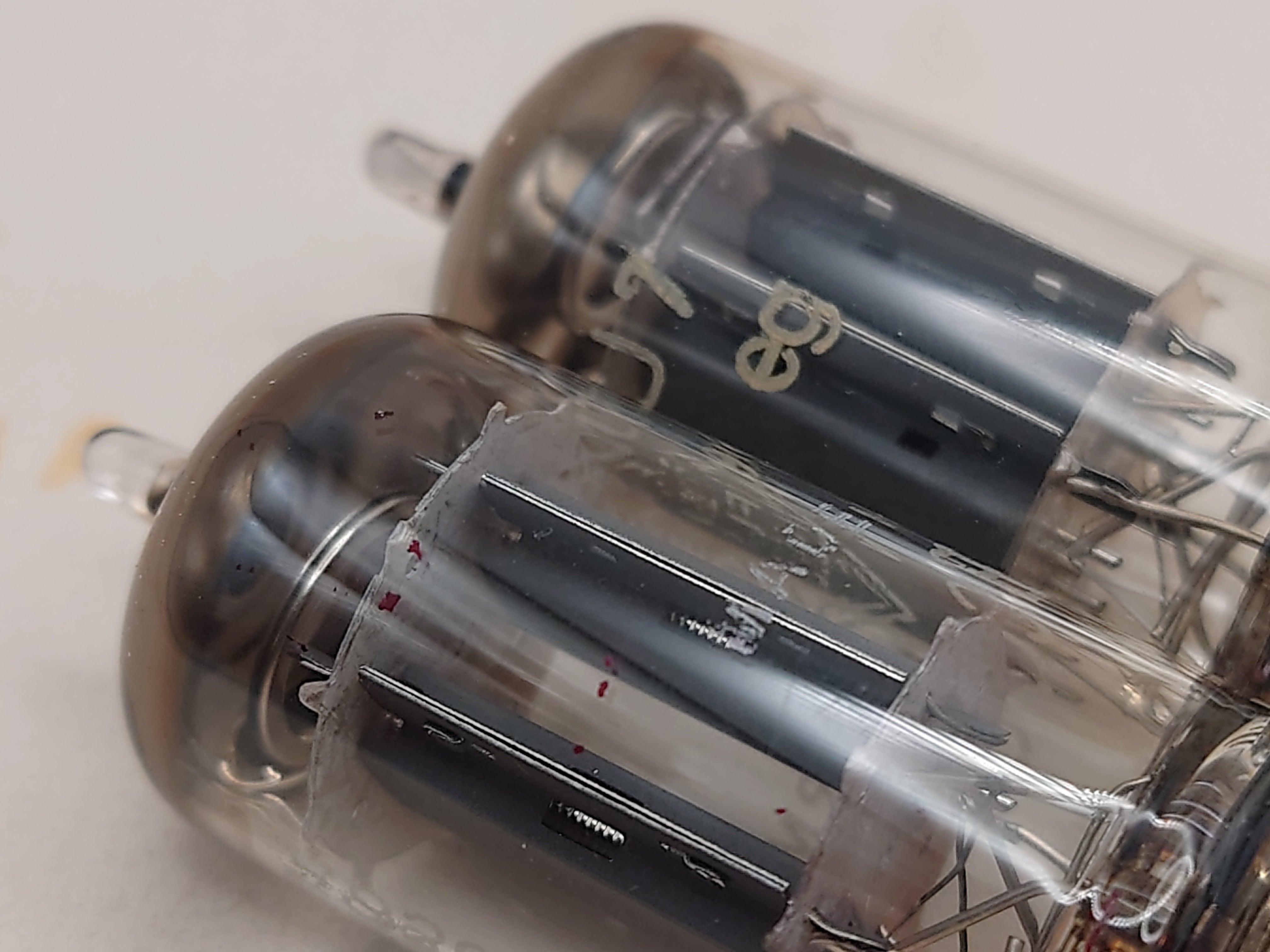 Telefunken ECC82 12AU7 Smooth Plates | Soundlumia
