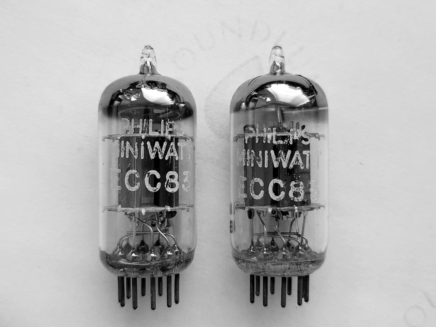 Philips ECC83 12AX7 Short Plates O-getter - Heerlen