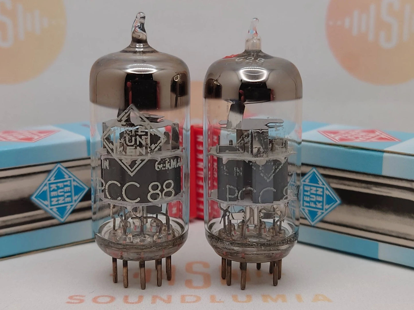 德律风根 PCC88 7DJ8 ◇ 底部