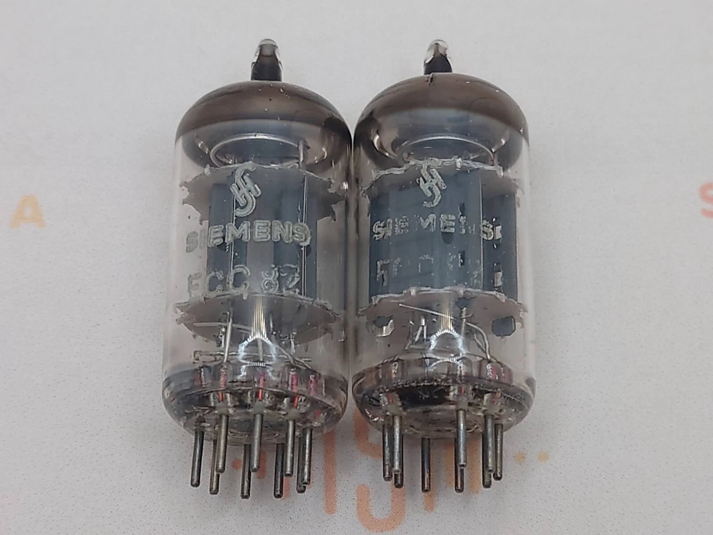 Philips ECC82 12AU7 Plaques courtes O-getter - Heerlen