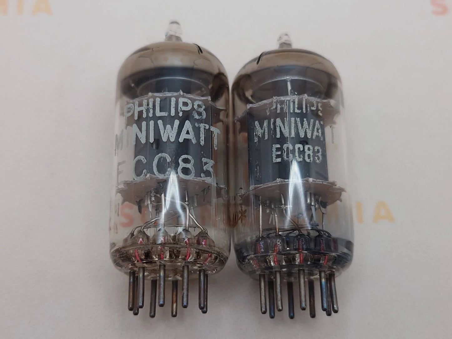 Philips ECC83 12AX7 Plaques courtes O-getter - Heerlen