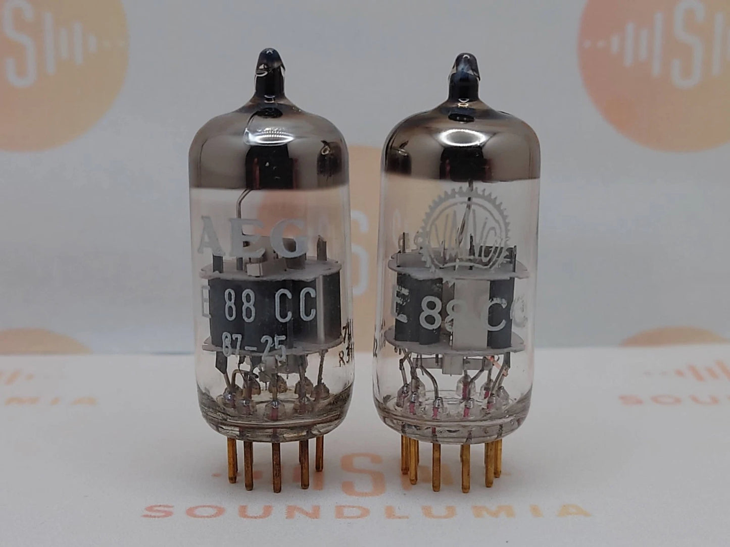 1x Mullard E88CC 6922 Dimple Disc Getter - Mitcham 1970 - AEG-Label - NOS