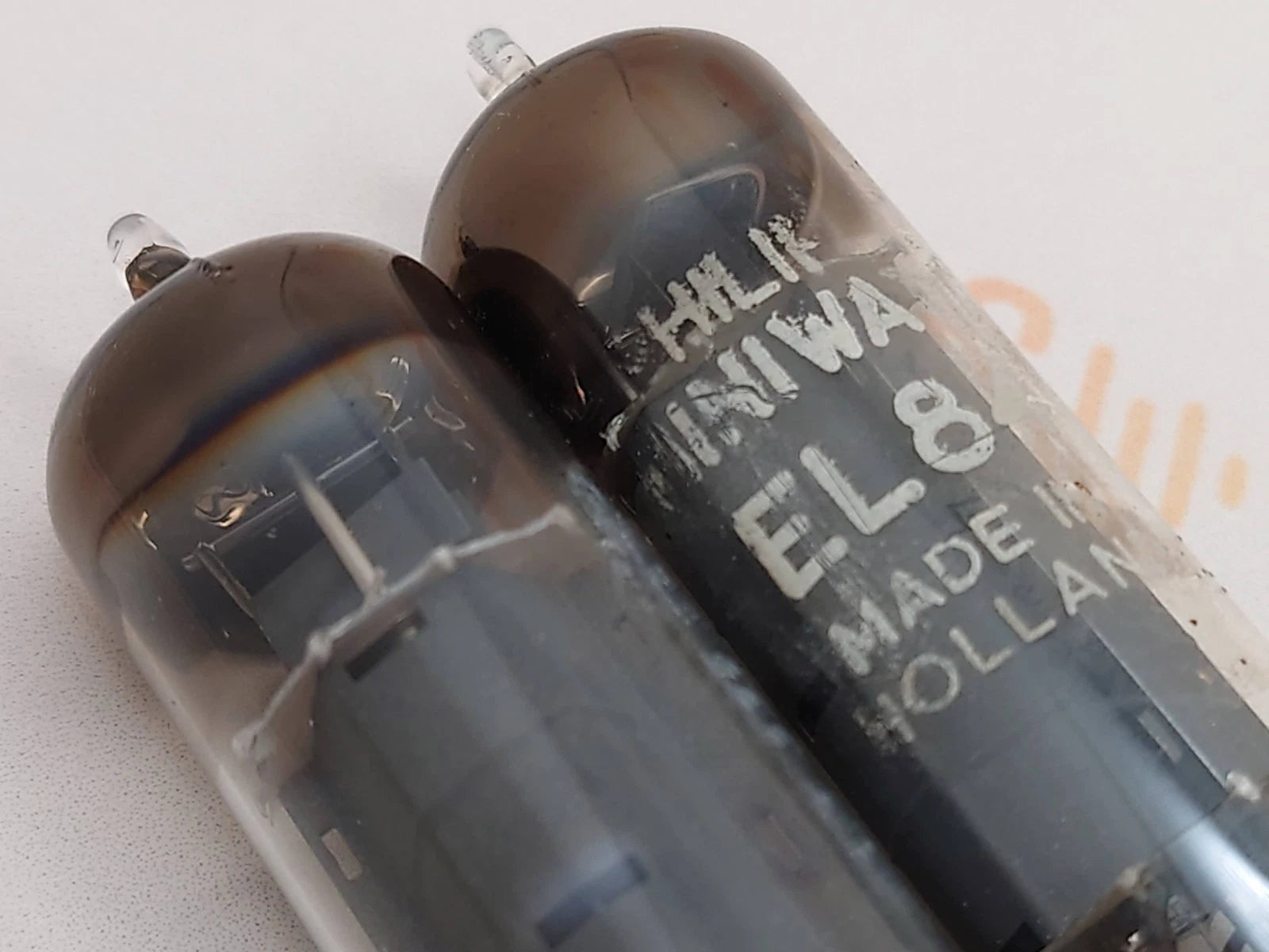 Amperex Holland/Philips EL84 D - Getter | Soundlumia Amperex Holland/Philips EL84 D - Getter | Soundlumia