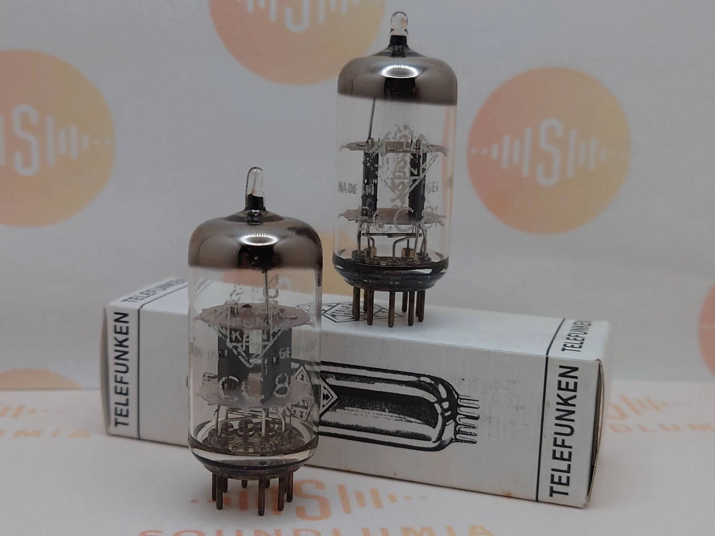Telefunken ECC81 12AT7 O-getter ◇ Bottom – Berlin