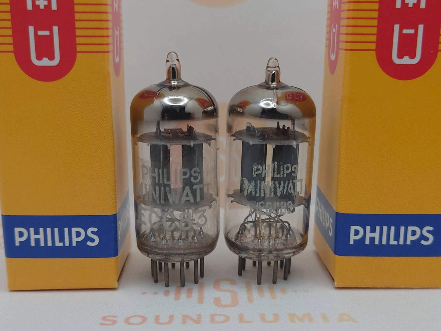 Philips ECC83 12AX7 Plaques courtes O-getter - Heerlen