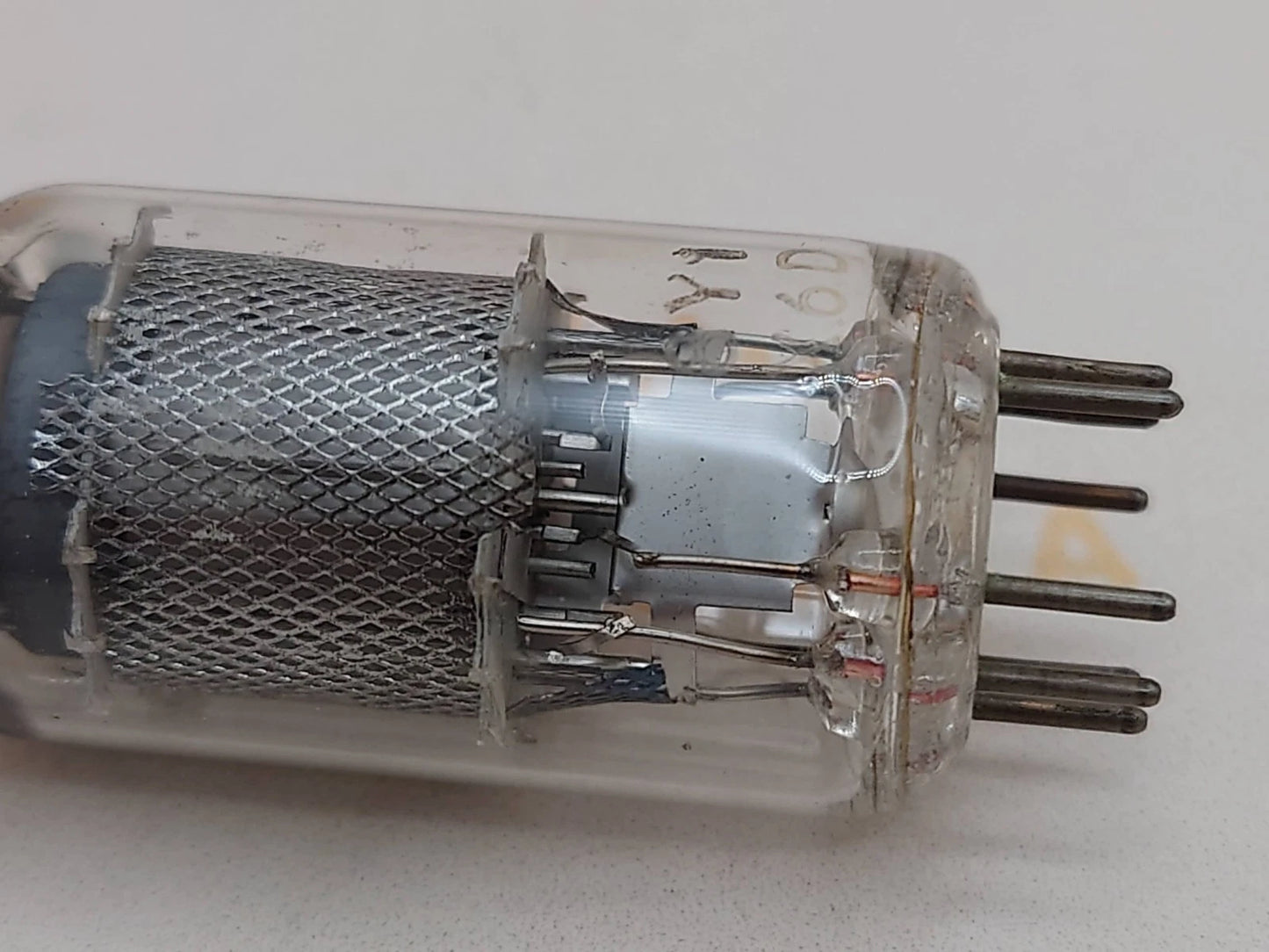 1x Philips EF86 Mesh Plates Square Getter - Sittard, NL 1956 8Y2 - Tests NOS+
