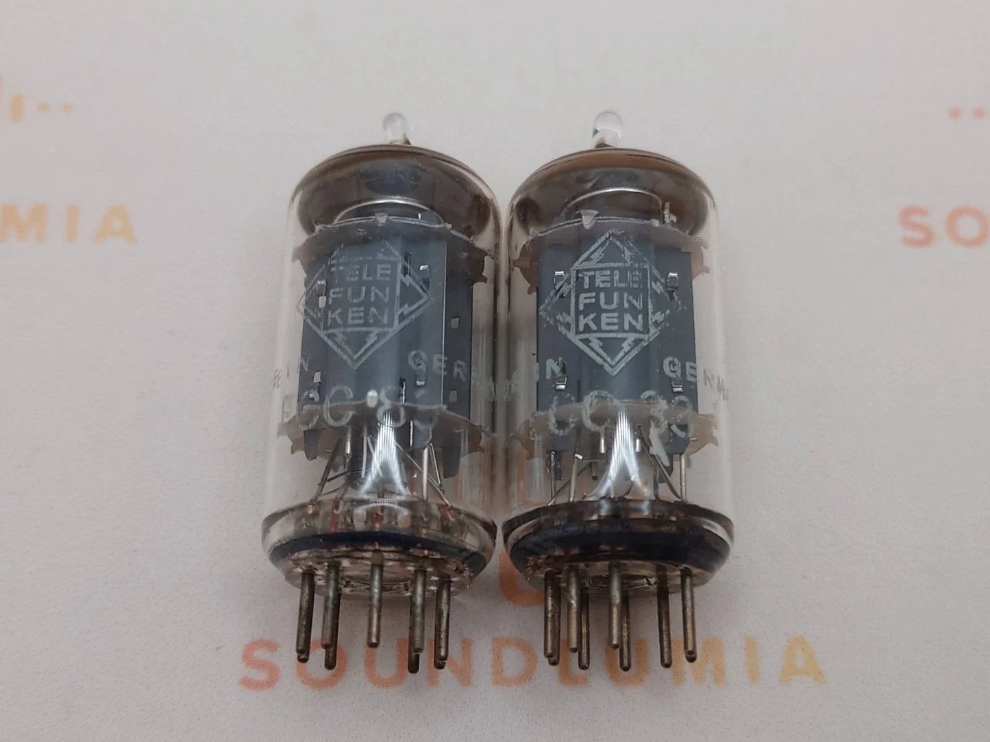 Telefunken ECC83 12AX7 Plaques lisses Berlin