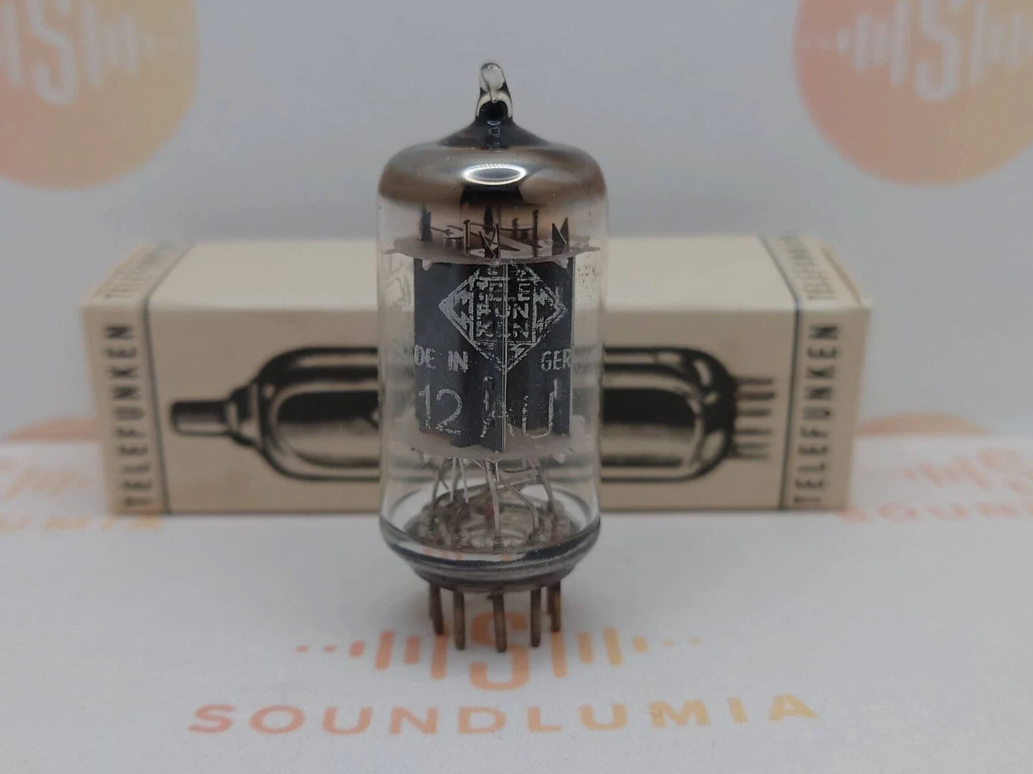 Telefunken ECC82 Plaques côtelées Fond diamant - Allemagne