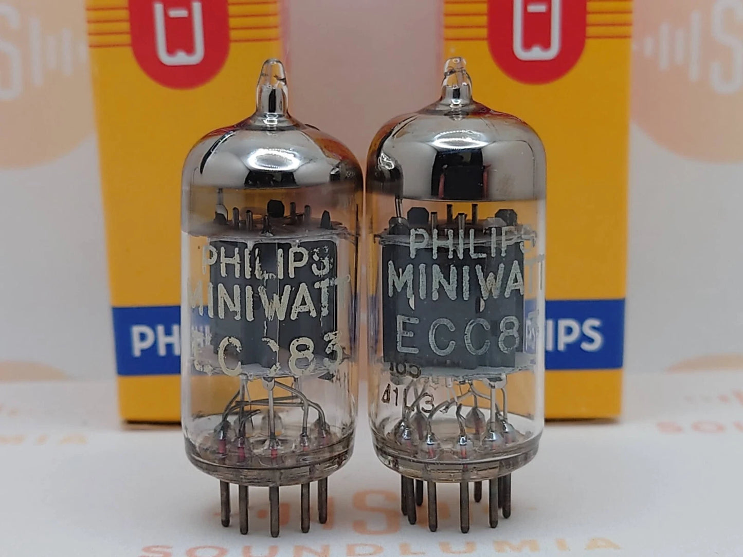 Philips ECC83 12AX7 Short Plates O-getter - Heerlen