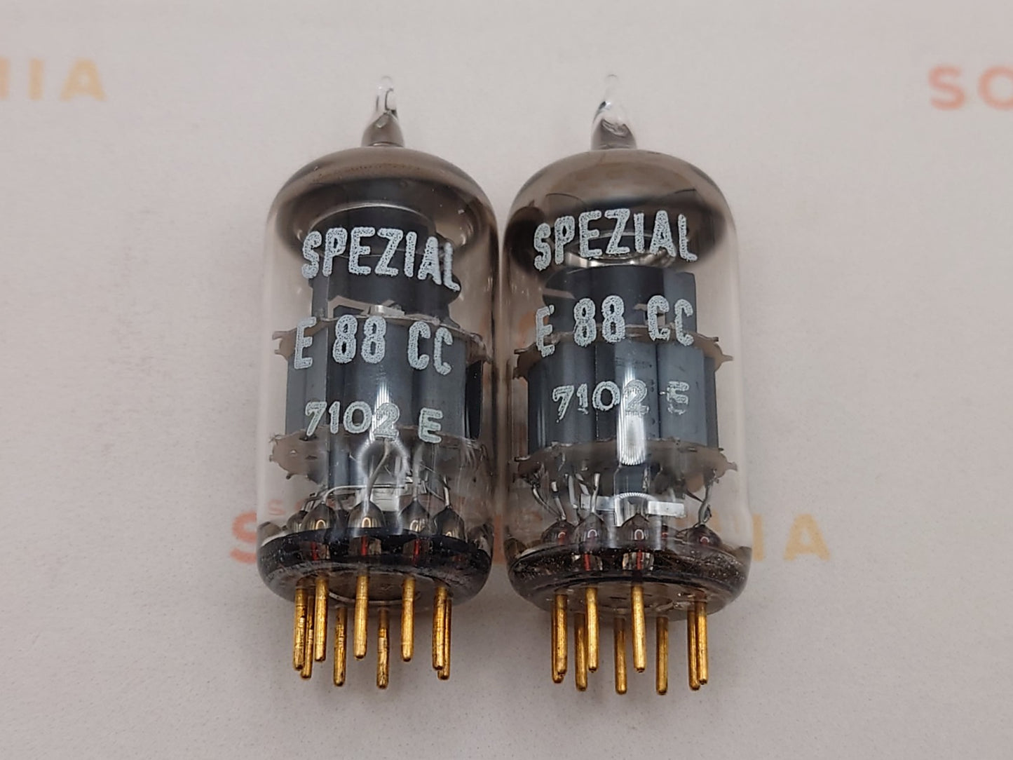 Lorenz E88CC 6922 Spezialröhre O-Getter Passendes Paar - Gleicher Code - NOS