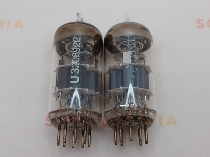 德律风根 PCC88 7DJ8 ◇ 底部