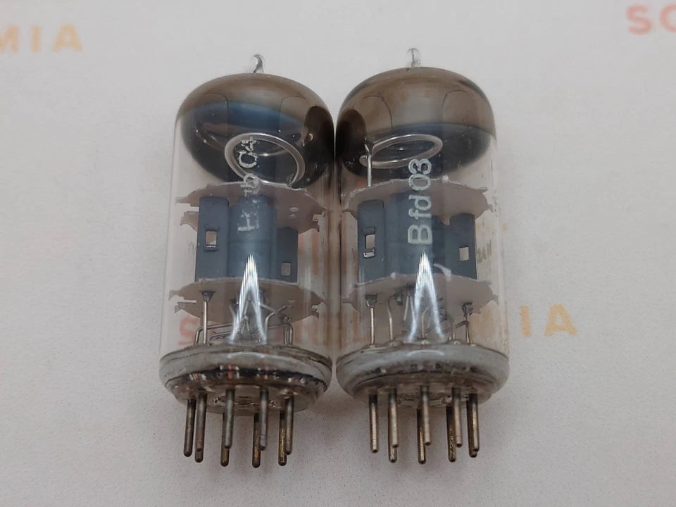 Telefunken ECC81 12AT7 O-getter ◇ Bottom – Berlin