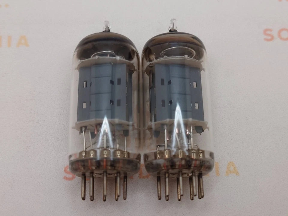 飞利浦 EL84 6BQ5 O型吸气管匹配对 - 1964年产于海尔伦 - 近乎全新库存