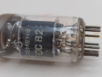 Valvo Hamburg ECC82 Short Plates 30° O-Getter