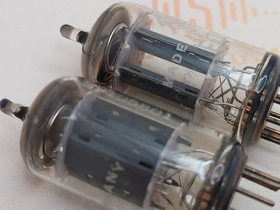 Telefunken ECC83 12AX7 Plaques lisses Berlin