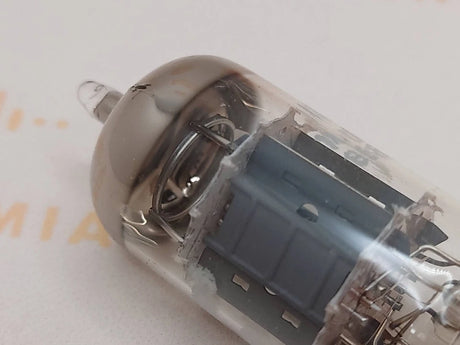 Siemens ECC83 12AX7 vacuum tube with O-Getter and Short Plates, image 16
