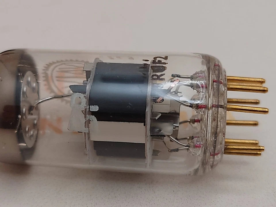 1x Mullard E88CC 6922 Dimple Disc Getter - Mitcham 1970 - AEG-Label - NOS