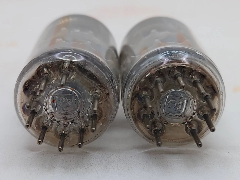 德律风根 PCC88 7DJ8 ◇ 底部