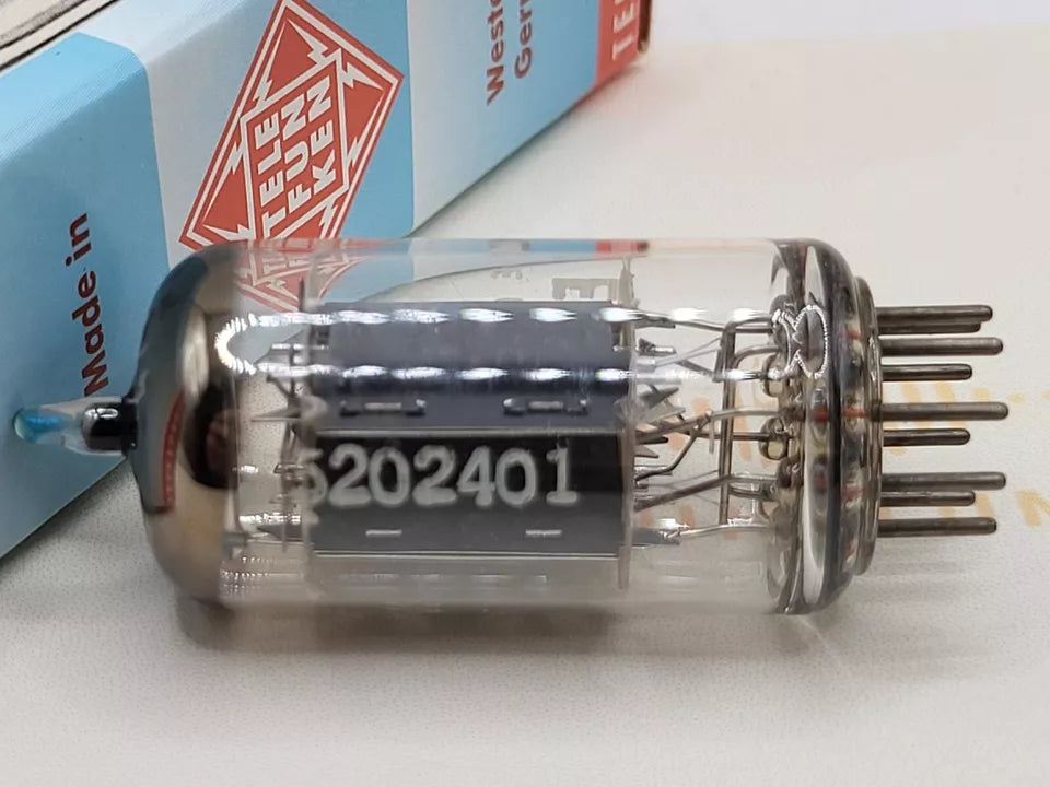 Telefunken ECC83 12AX7 Ribbed Plates Berlin