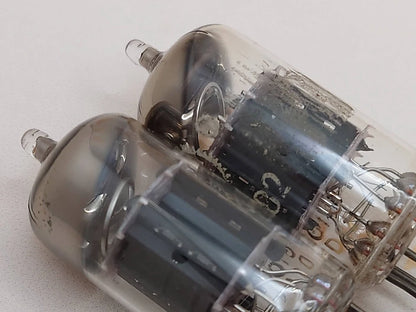 Valvo Hamburg ECC82 Short Plates 30° O-Getter