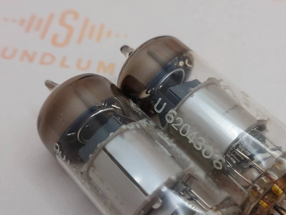 Telefunken EF804 Plaques Argentées O-getter Diamant Fond - Ulm