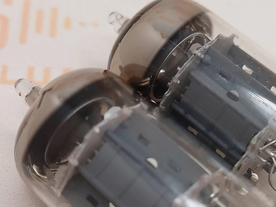 Philips ECC83 12AX7 Short Plates O-getter - Heerlen