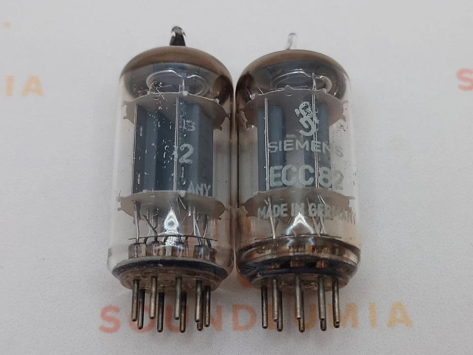 Telefunken ECC82 Piastre Righe ◇ (Edizione Siemens Hall 6)