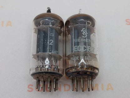 Telefunken ECC82 Piastre Righe ◇ (Edizione Siemens Hall 6)