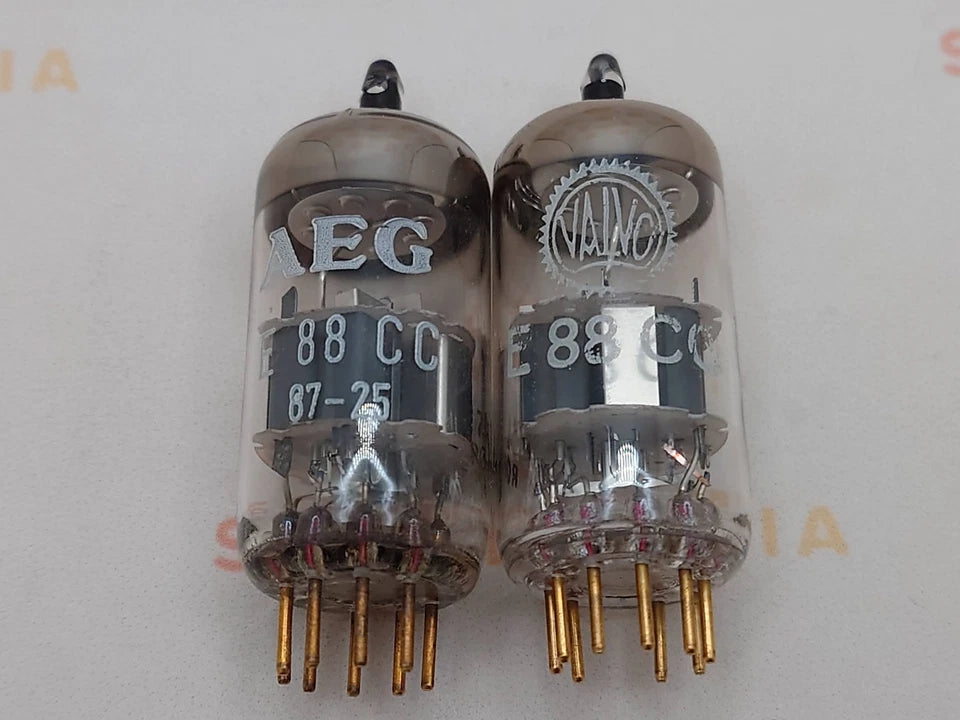 1x Mullard E88CC 6922 Dimple Disc Getter - Mitcham 1970 - AEG-Label - NOS