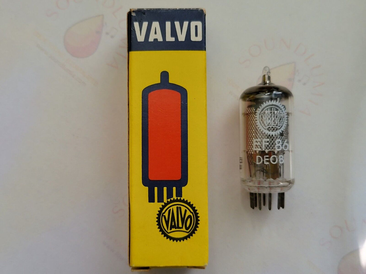 La Radiotechnique EF86 in Originalverpackung – Suresnes 1961 BY5 – Valvo Label – NOS