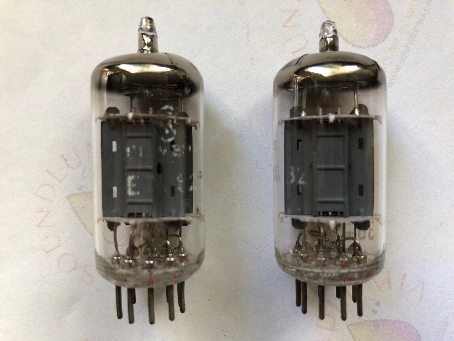 Siemens ECC82 12AU7 Preamp Tubes Matched Pair - Gray Plates - Munich 1960 - NOS