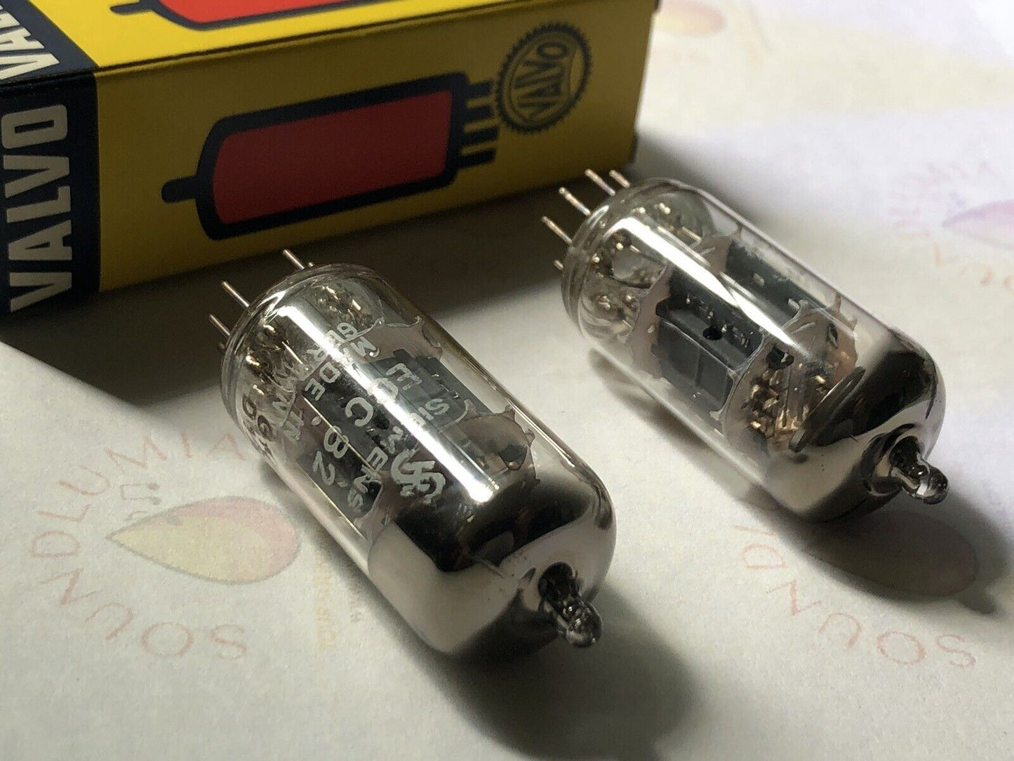 Valvo ECC82 12AU7 Tubes Matched Pair 45° Getter Siemens Label Hamburg 1961 - NOS