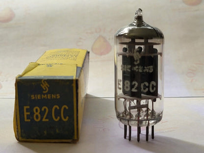 Siemens E82CC 6189 Triple Mica Old-style Original Box - Munich 1960s - NOS + NIB