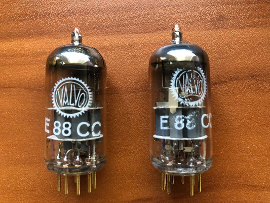 Valvo Heerlen E88CC 6922 CCa 6DJ8 ECC88 Preamp Tubes Matched Pair - 1962 - NOS