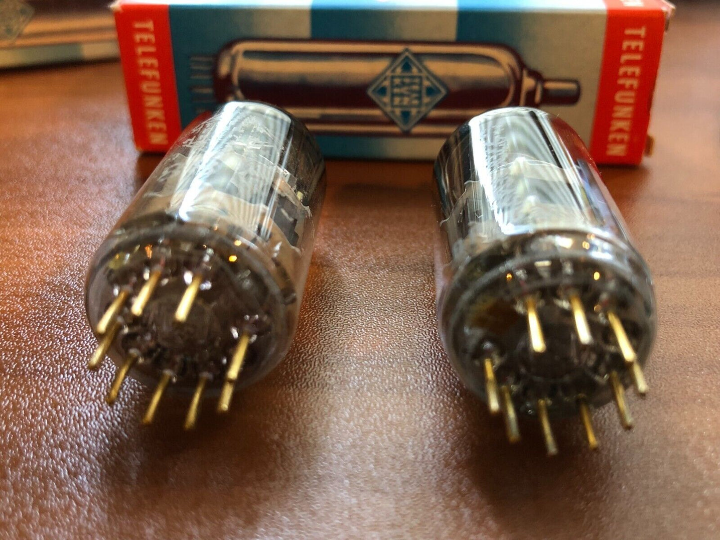 Telefunken E88CC 6922 Vorverstärkerröhren, passendes Paar – Ulm 1966 – Diamond Bottom – NOS 