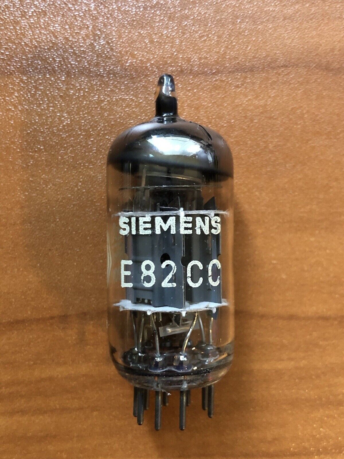 Siemens E82CC ECC82 12AU7 Vorverstärkerröhre - BWB Military Triple Mica - München 1963 