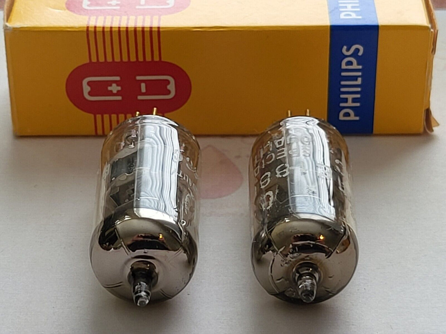 Philips SQ E188CC 7308 Matched Pair - Large Halo Getter -  Holland 1959/60 - NOS